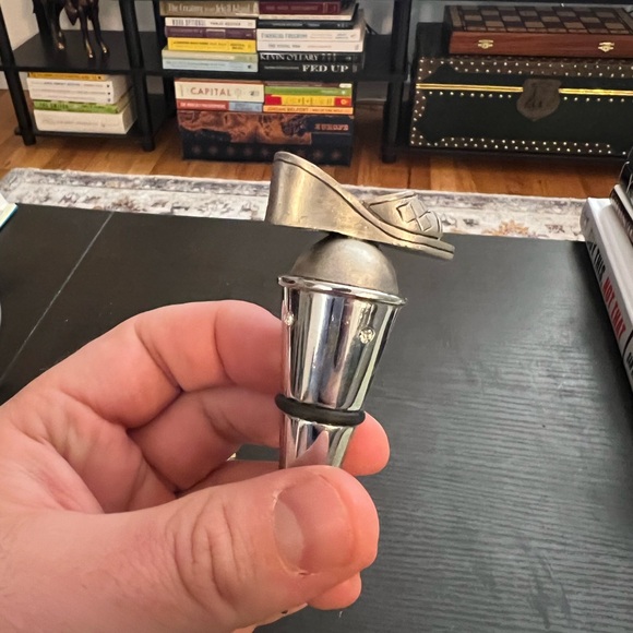 Women’s shoes wine stopper - Picture 2 of 2